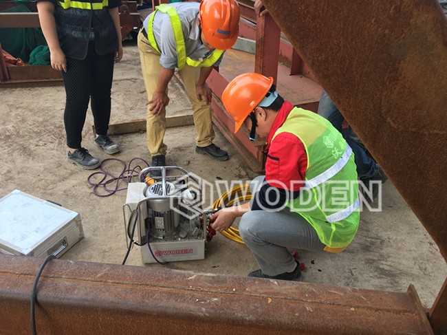 液壓扳手泵使用現場