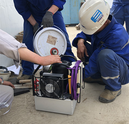 液壓扳手泵站的液壓油更換頻率，出現以下現象就要更換了！