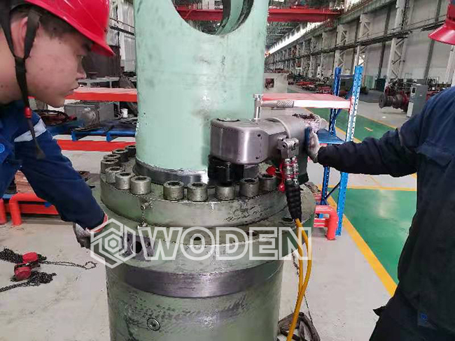 沃頓液壓扳手派遣技術(shù)員前往包鋼培訓(xùn)，取得圓滿(mǎn)成功